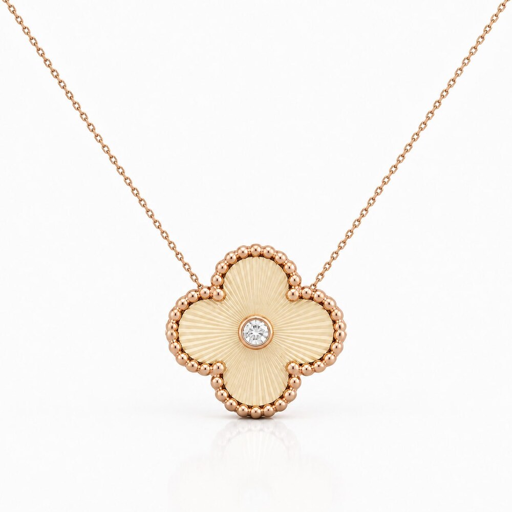 Van Cleef & Arpels Elegant Signature Necklace Style 2 | New with Box - Picture 5 of 9